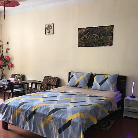 Lada Guest House Тбилиси Экстерьер фото