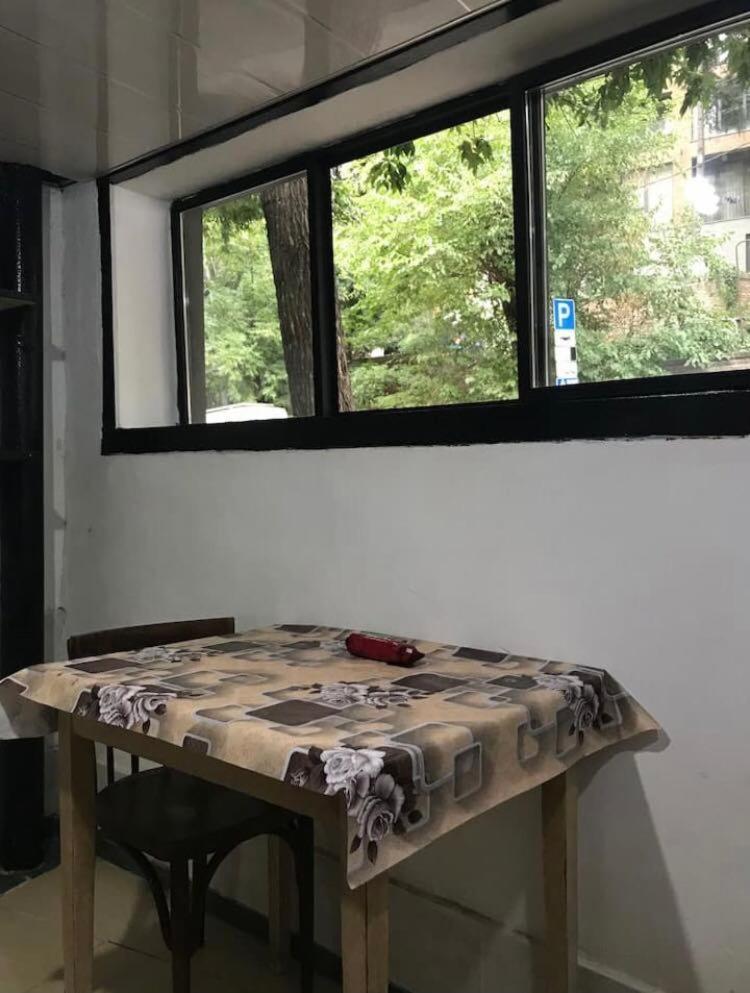 Lada Guest House Тбилиси Экстерьер фото