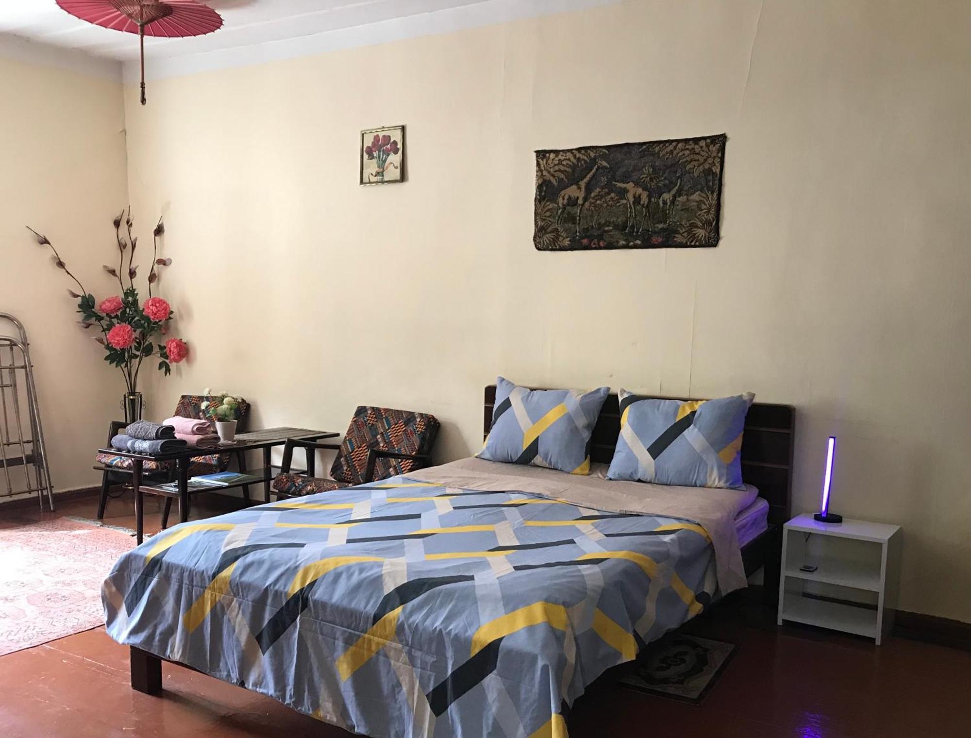 Lada Guest House Тбилиси Экстерьер фото